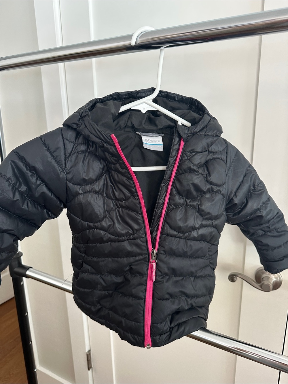 Columbia Kids Black Hooded Puffer Jacket with Pink Zipper